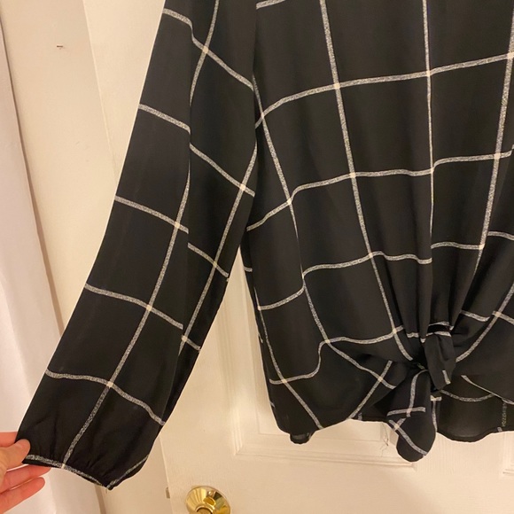 West Kei tie front blouse - Picture 2 of 4